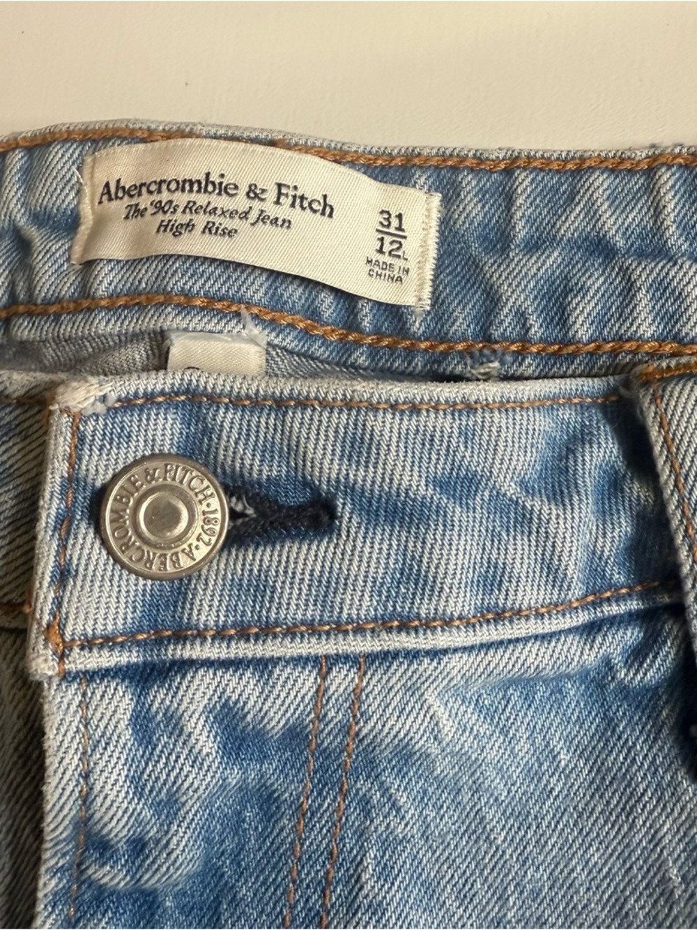 Abercrombie and Fitch Distressed Jeans Size 12 31" waist curve love 90's relaxed - Picture 7 of 14